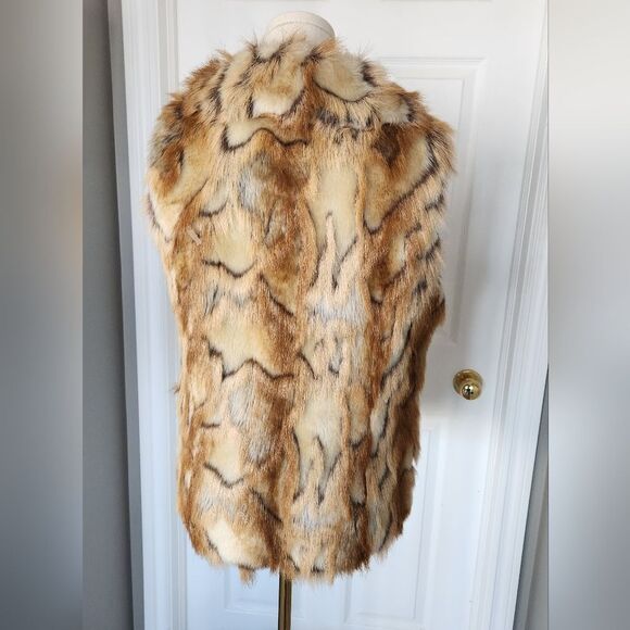 NWOTโRachel Zoe Faux Fur Vest - Size XS - Picture 7 of 16